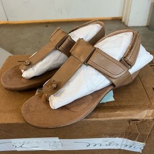 Van Eli sport women’s sandal